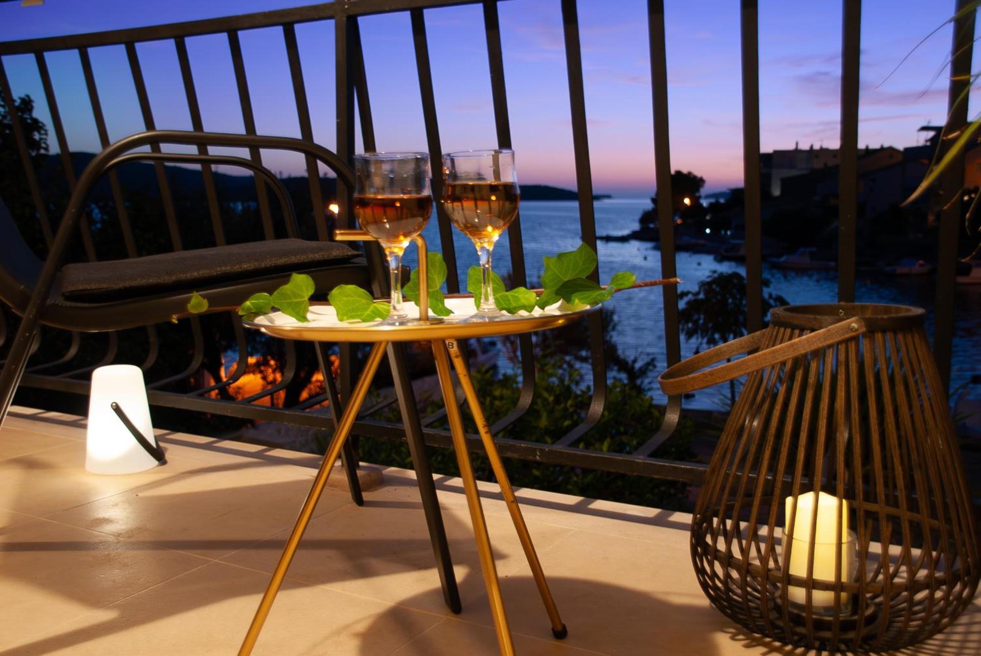 Beachfront Apartment Nikol Žaborić Kültér fotó